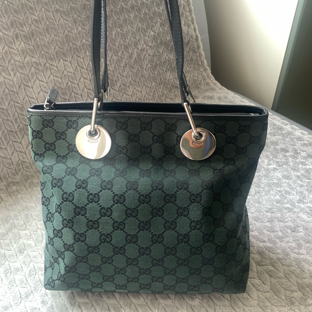 GUCCI gg canvass green shoulder bag
